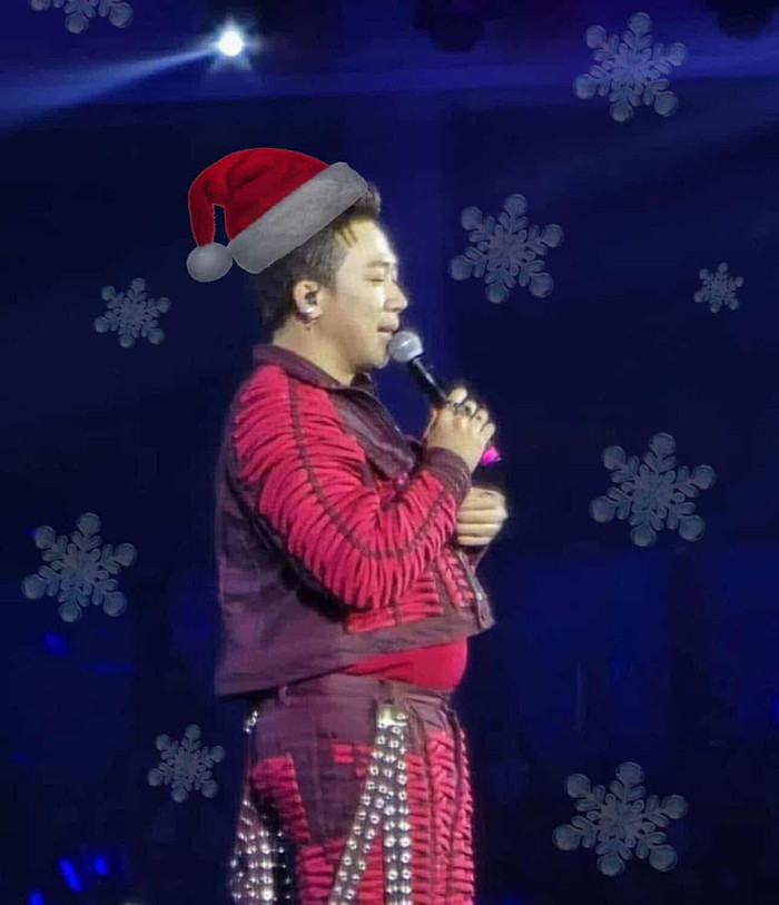 Bức ảnh Trấn Thành lộ 'bé mỡ' trên sân khấu khiến cõi mạng dậy sóng. (Ảnh: FBNV)