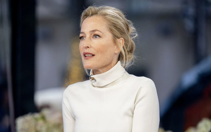 Gillian Anderson lần đầu kể chuyện yêu đương thầm kín của mình Ảnh 2