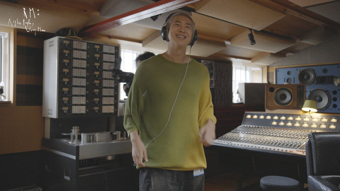 Chuyện gì đang xảy ra với trưởng nhóm BTS? Ảnh 1