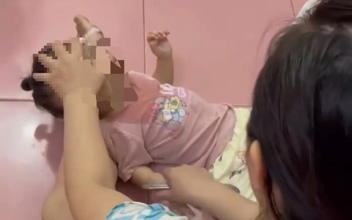 Bắt khẩn cấp bảo mẫu hành hạ trẻ em ở Vũng Tàu Ảnh 2