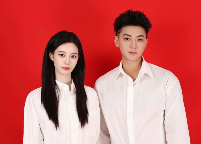 Hoàng Tử Thao và Từ Nghệ Dương nhận được nhiều lời chúc tại thời điểm báo tin đăng ký kết hôn. Ảnh: Sưu tầm
