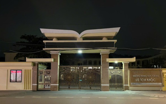 Điều tra vụ nữ sinh lớp 8 tử vong trong sân trường do va chạm đầu Ảnh 2