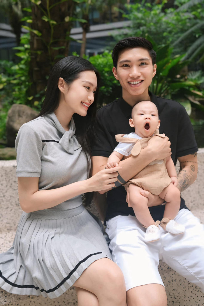 Tổ ấm nhỏ viên mãn nhà Đoàn Văn Hậu - Doãn Hải My. Ảnh: FBNV