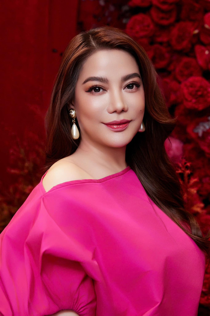 Trương Ngọc Ánh cho biết cô và chồng cũ cảm thấy ngại khi nhiều người trêu là quay trở lại. Hiện, cả hai đều có cuộc sống riêng. (Ảnh FBNV)