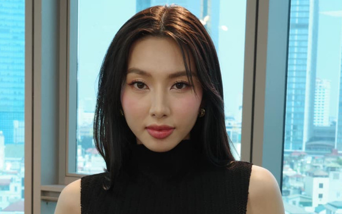 Hoa hậu Thùy Tiên gây chú ý trong tiệc sinh nhật Quang Linh Vlogs Ảnh 2