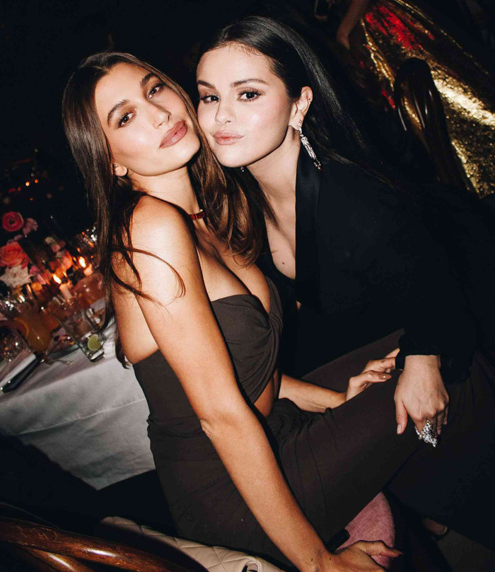 Mối quan hệ giữa Selena Gomez và vợ Justin Bieber hiện tại ra sao? Ảnh 5