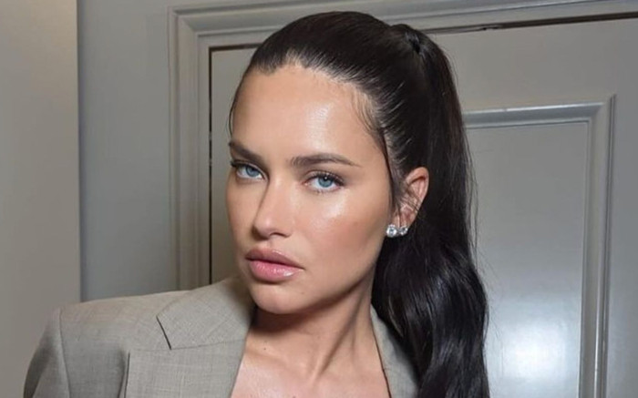 Điểm cần lưu ý khi trang điểm tông nâu cà phê - màu sắc chủ đạo của năm 2025 Ảnh 2