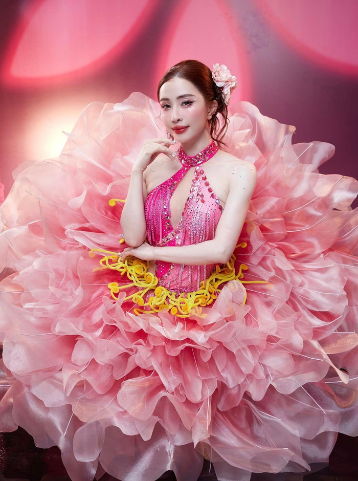 Showbiz 24h: Quỳnh Nga xinh đẹp rạng ngời khi xuất hiện tại tập 3 Bước Nhảy Hoàn Vũ. Ảnh: FBNV