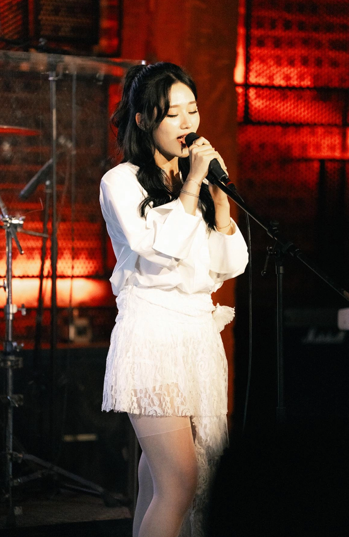 Dù mới debut thế nhưng nhạc sĩ Hà Anh đã dành rất nhiều lời khen ngợi về tính cách của tân binh Vpop. 