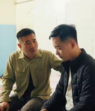 Sau nhiều lần vô tâm với bố, Quang Linh Vlogs đã thức tỉnh 