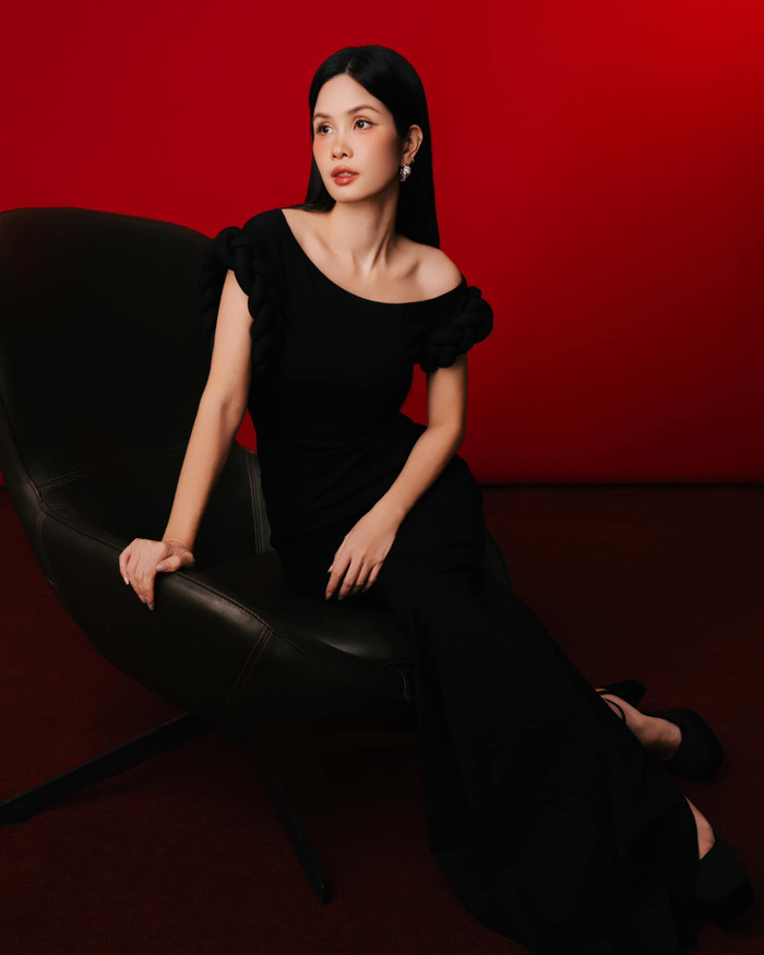 Bà xã Duy Mạnh sở hữu nhan sắc xinh đẹp, trẻ trung. Ảnh: FBNV