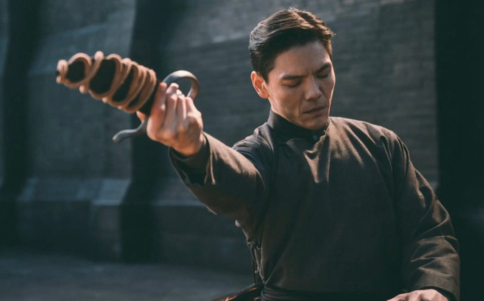 Diễn xuất của Hướng Tả cũng rất tệ, anh thường xuyên bị khán giả chê bai.