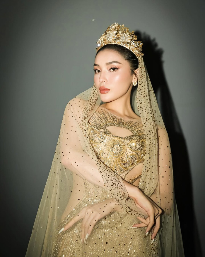 Làn sóng bình luân tiêu cực 'bủa vây' Hoa hậu Kỳ Duyên từ thời điểm cô dự thi Miss Universe 2024 đến nay vẫn chưa có dấu hiệu hạ nhiệt.