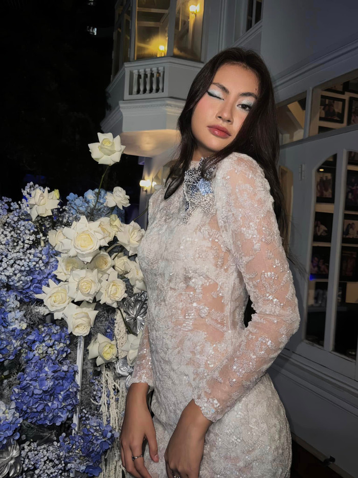 Cận cảnh visual xinh đẹp cùng thần thái rạng rỡ của Hoa hậu Hoàn vũ Việt Nam 2023 tại show thời trang của Mr Crazy & Lady Sexy.  