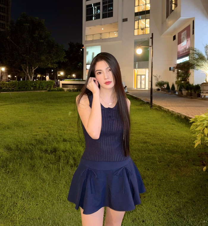 Visual xinh đẹp của Uyên Endy - người được cho đang hẹn hò với ca sĩ Ngô Kiến Huy từ năm 2021. (Ảnh: FBNV)