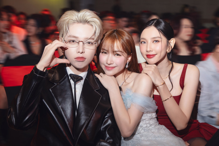 Hòa Minzy, Đức Phúc và Hoa hậu Thùy Tiên 'đọ sắc' tại sự kiện.