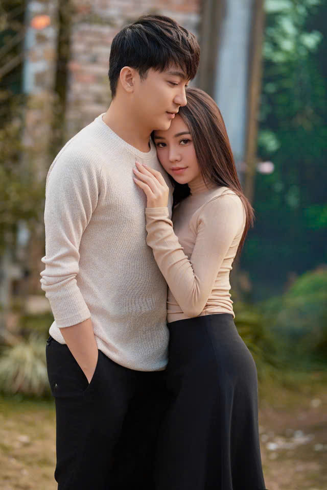 Cả hai phủ nhận tin đồn yêu đương. Ảnh: FBNV