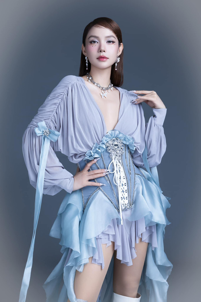 Minh Hằng ngày càng 'slay'. Ảnh: FBNV