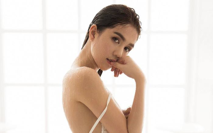 Ngọc Trinh được chuyên gia quốc tế đánh giá đẹp hơn cả Hoa hậu Việt Nam Ảnh 2