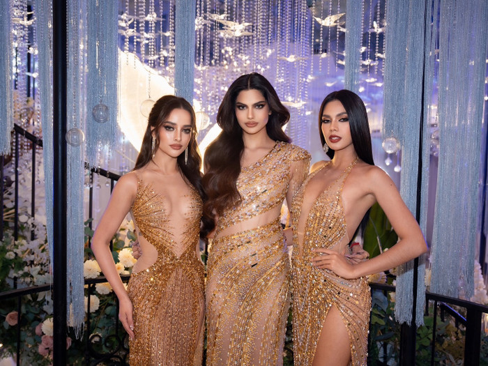 Khán giả tiếc nuối khi tân Miss Grand International (ở giữa) phải chịu cảnh san sẻ hào quang cho Á hậu 1 (bên phải ngoài cùng).