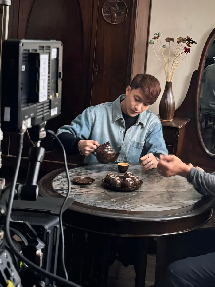 Mọi sự đầu tư của B Trần đều tập trung cho các vai diễn. Ảnh: FBNV