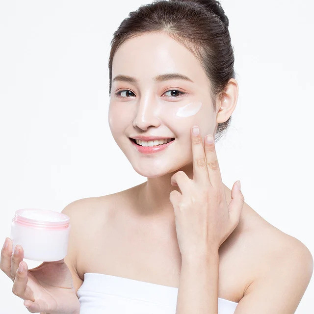 Những mẹo đơn giản chống lại hanh khô, da nứt nẻ vào mùa lạnh không phải ai cũng biết Ảnh 3