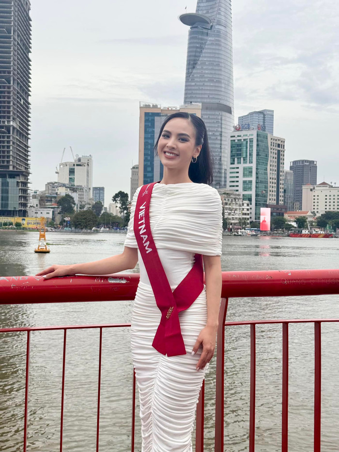 Quỳnh Nga tại Miss Charm 2024: 'Tôi dành nhiều thời gian tập luyện online trước khi đến cuộc thi' Ảnh 1