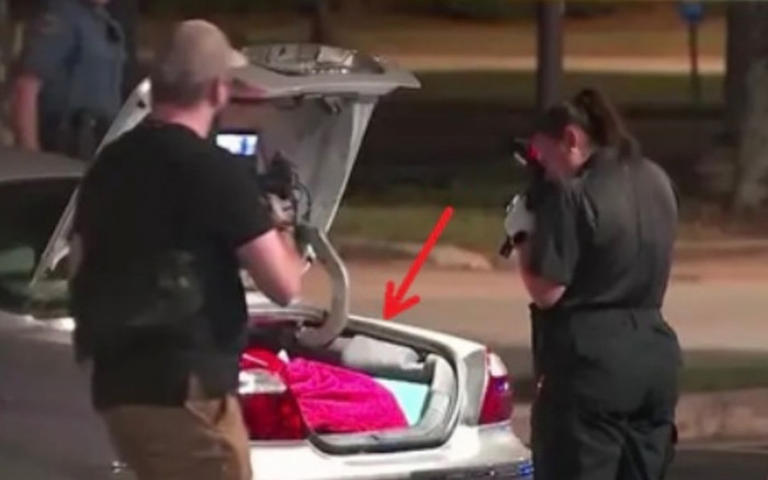 Người phụ nữ hét thất thanh khi mở cốp xe, cảnh tượng trước mắt khiến cô ngã quỵ Ảnh 2