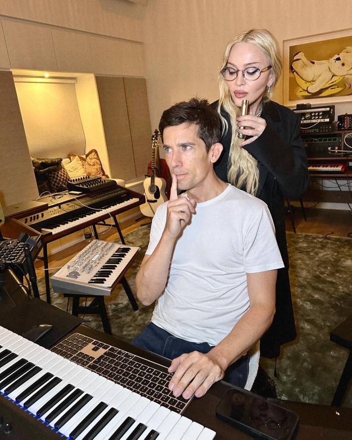 Nể phục 'Nữ hoàng nhạc Pop' Madonna ở tuổi U70 Ảnh 2