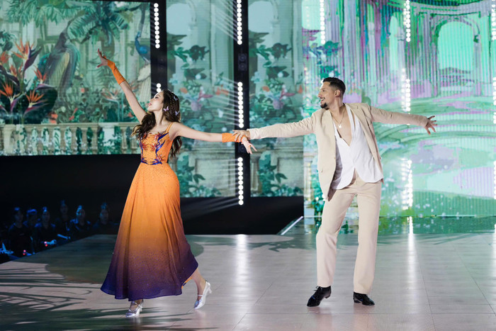 Lê Hoàng Phương cho biết cô và bạn nhảy đã thay đổi bài nhảy trước vòng Cuộc chiến hoa thần vì người đẹp gặp chấn thương. 