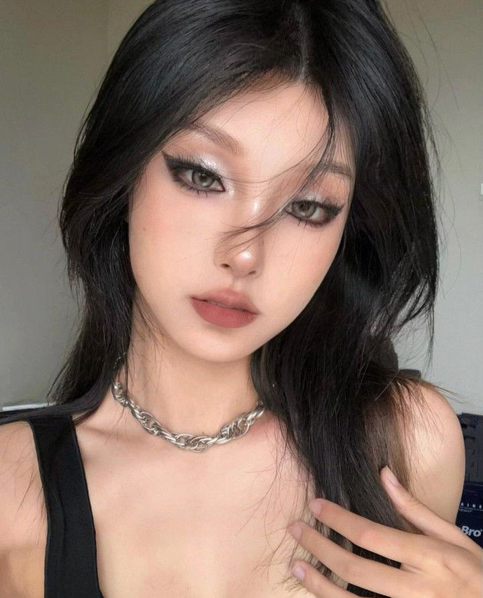 Để trang điểm mắt mèo ấn tượng cần phải lưu ý một vài điểm nhỏ.