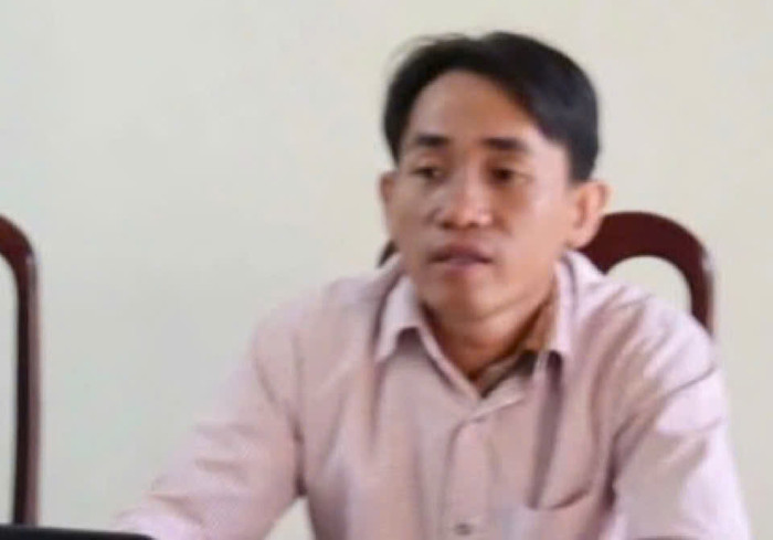 Bùi Văn Hoàng Anh tại cơ quan công an