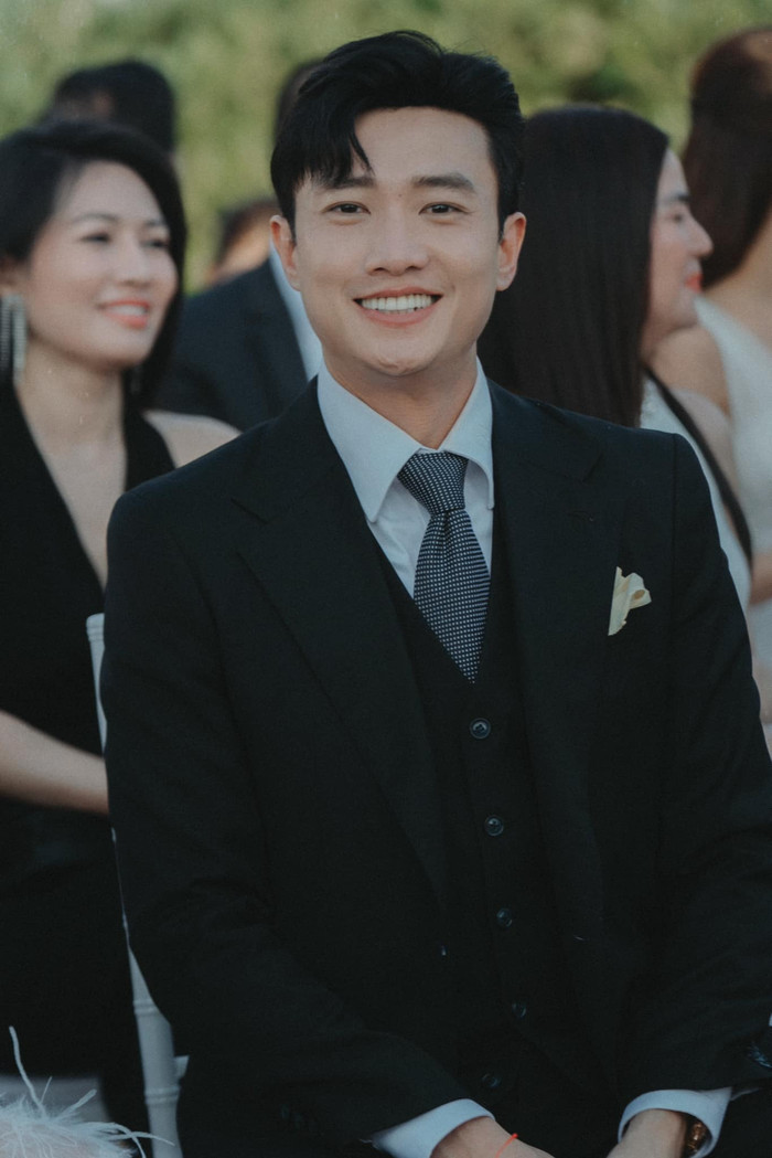 Quốc Trường liên tục đi dự đám cưới của nhiều nghệ sĩ nổi tiếng trong giới showbiz. Ảnh: FBNV