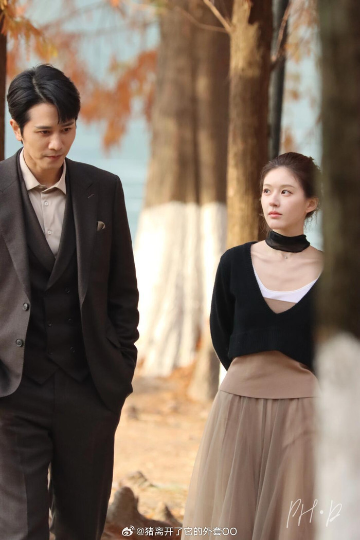 Triệu Lộ Tư - Bành Quán Anh khó tạo ra 'phản ứng hóa học'.