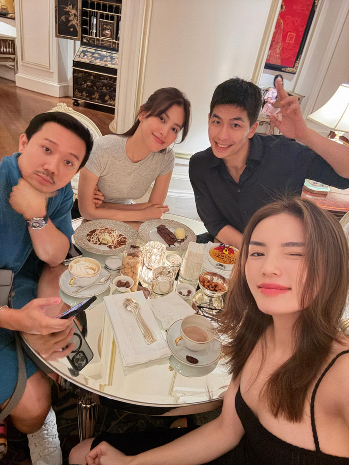 Hoa hậu Kỳ Duyên khoe khoảnh khắc vui vẻ cùng Trấn Thành, Hoa hậu Tiểu Vy và diễn viên Quốc Anh. Ảnh: FBNV