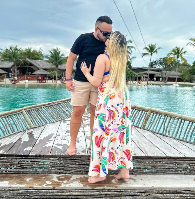 Chồng của Viviane cáo báo bác sĩ phẫu thuật cho vợ mình vô lương tâm, bỏ rơi bệnh nhân trong thời điểm nguy kịch. 