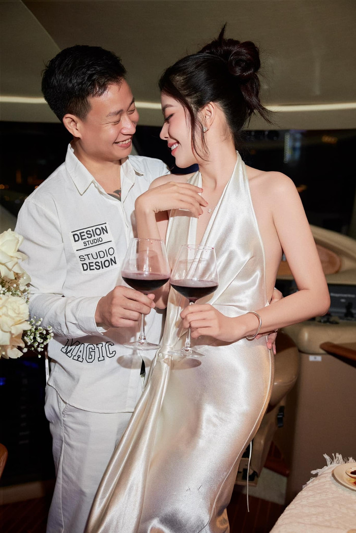 Nam Em và bạn trai Bùi Hữu Cường. (Ảnh FBNV)