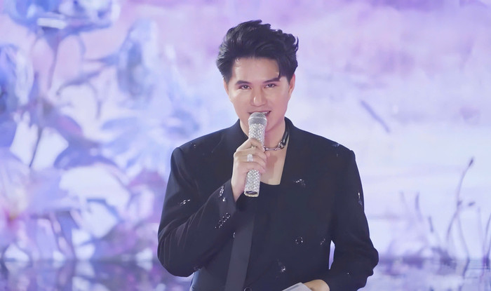 Vũ Mạnh Cường đảm nhận vai trò Host Bước Nhảy Hoàn Vũ 2024. 