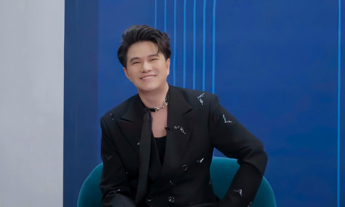 Vũ Mạnh Cường cho biết muốn dẫn dắt theo lối gần gũi, giúp khán giả hiểu rõ những khó khăn, thử thách của người chơi khi tham gia Bước Nhảy Hoàn Vũ.