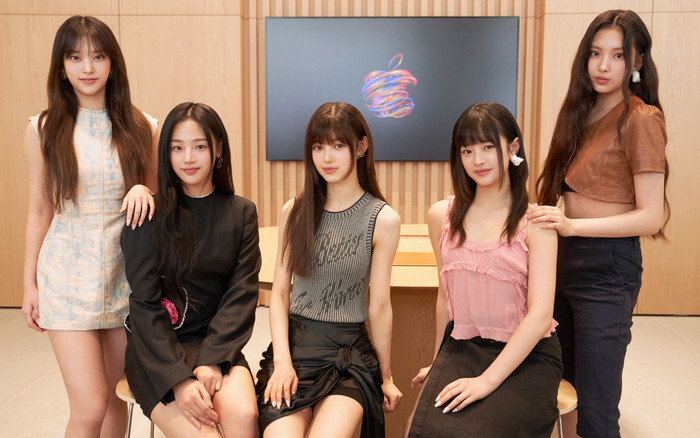 NewJeans tái hợp Min Hee Jin hậu 'nắm tay' rời HYBE Ảnh 2