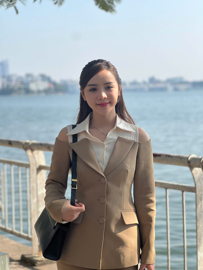 Quỳnh Kool không ngại khi bị ghép đôi với bạn diễn nam. Ảnh: FBNV