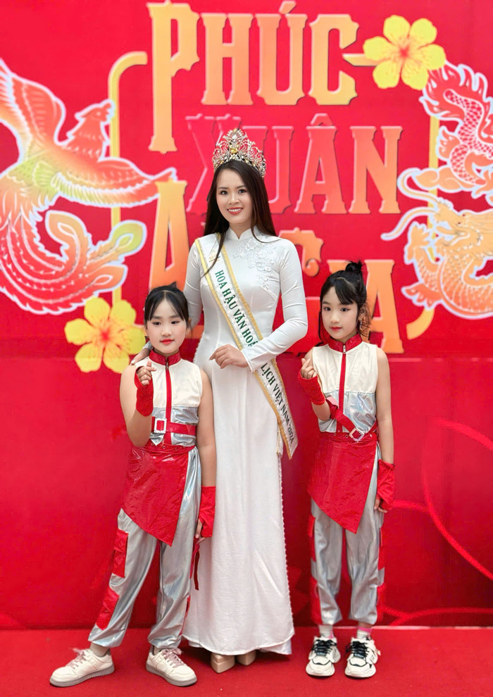 Đăng quang Hoa hậu Văn hóa du lịch Việt Nam 2024, Phạm Thị Ngọc Thanh đã để lại nhiều ấn tượng tốt trong lòng công chúng. Những bức ảnh đời thường của người đẹp cũng trở thành tâm điểm chú ý,