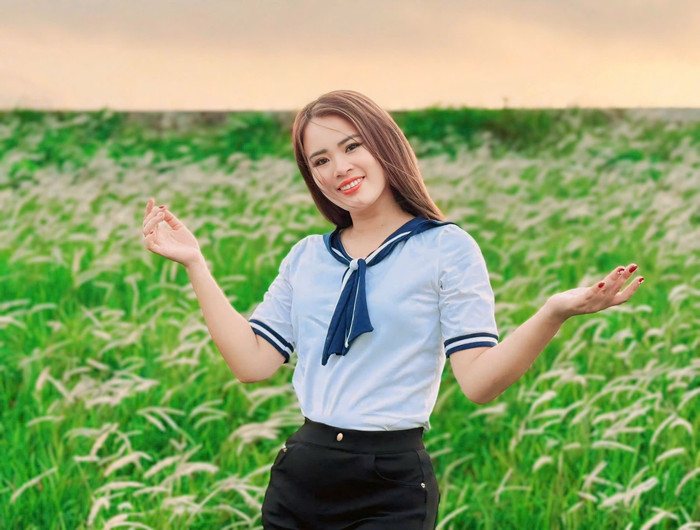 Thời gian tới, cô vẫn duy trì công việc này nhưng cũng sẽ sắp xếp thời gian để cùng ban tổ chức tham gia các hoạt động cộng đồng, hoàn thành sứ mệnh của một hoa hậu: “Đó là cách tôi đáp lại sự tin tưởng, yêu thương mà mọi người dành cho mình”. 