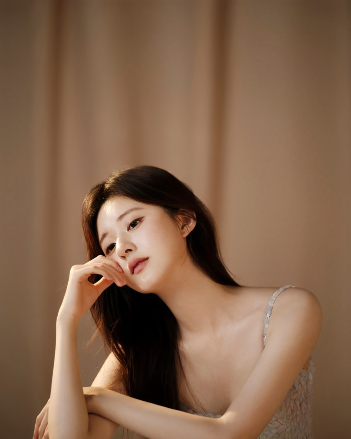 Triệu Lộ Tư nhận về nhiều điều tiếng khi đoạn video bị đụng chạm phát tán. 