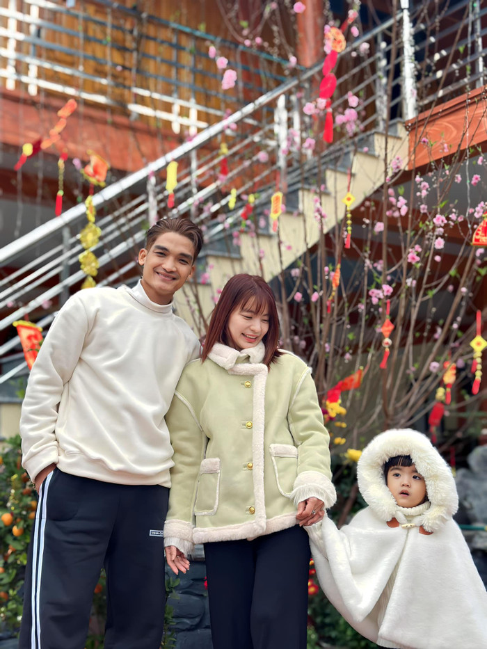 Gia đình nhỏ hạnh phúc của Mạc Văn Khoa.