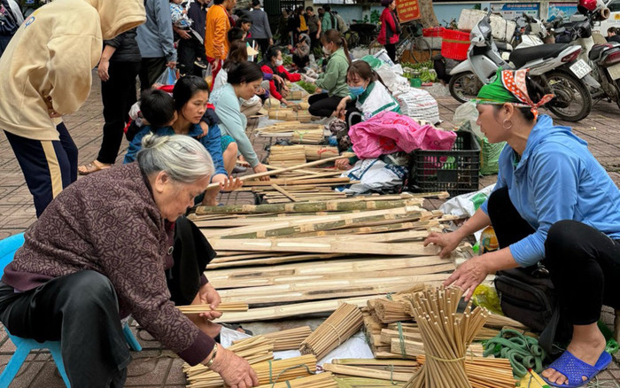 Chợ độc lạ ở Bắc Giang, cả năm chỉ họp đúng 1 lần vào ngày giáp Tết Nguyên đán Ảnh 2
