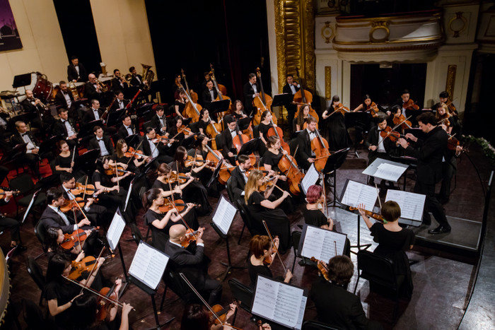 Dàn nhạc Giao hưởng Mặt trời đẳng cấp quốc tế tại Việt Nam.