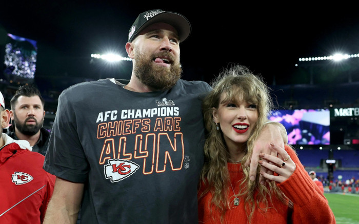 Taylor Swift biến trận bóng của bạn trai thành thảm đỏ Ảnh 2