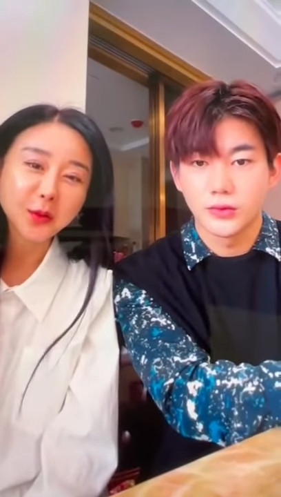 Nữ diễn viên cố gắng sống chung một nhà với chồng cũ để chăm sóc con gái. Ảnh: Chụp màn hình