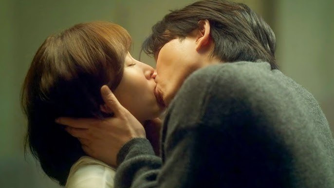 Những cảnh nóng bị nhồi nhét vô tội vạ khiến khán giả tức giận bỏ xem phim.